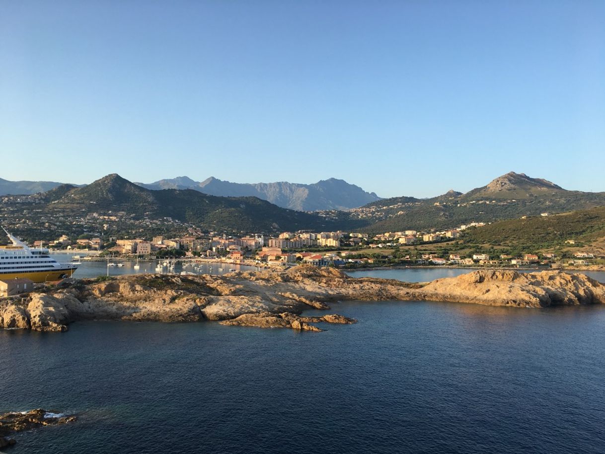 Places L'Île-Rousse