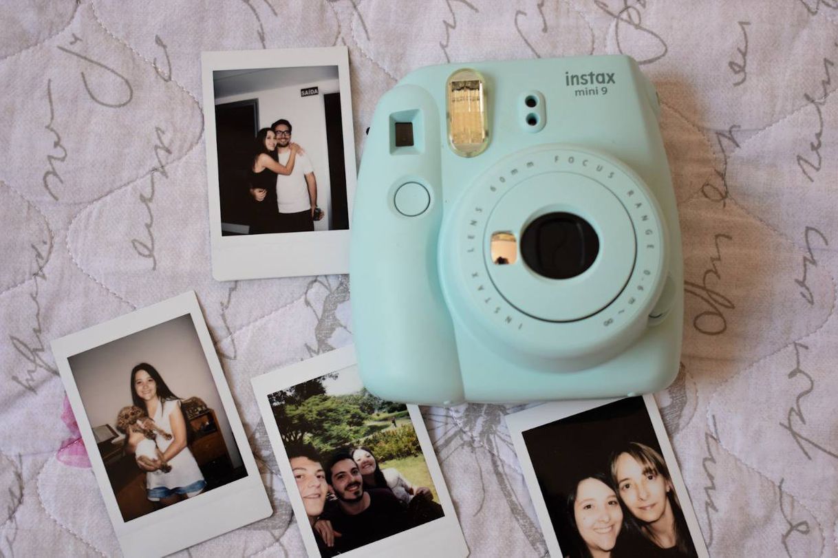 Product Câmera Instantânea Instax Mini 9