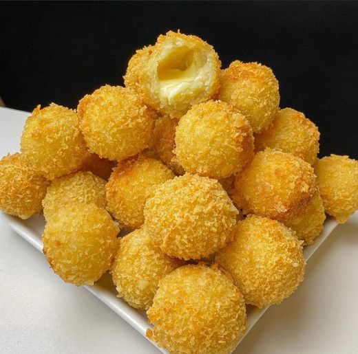 Bolinha de queijo