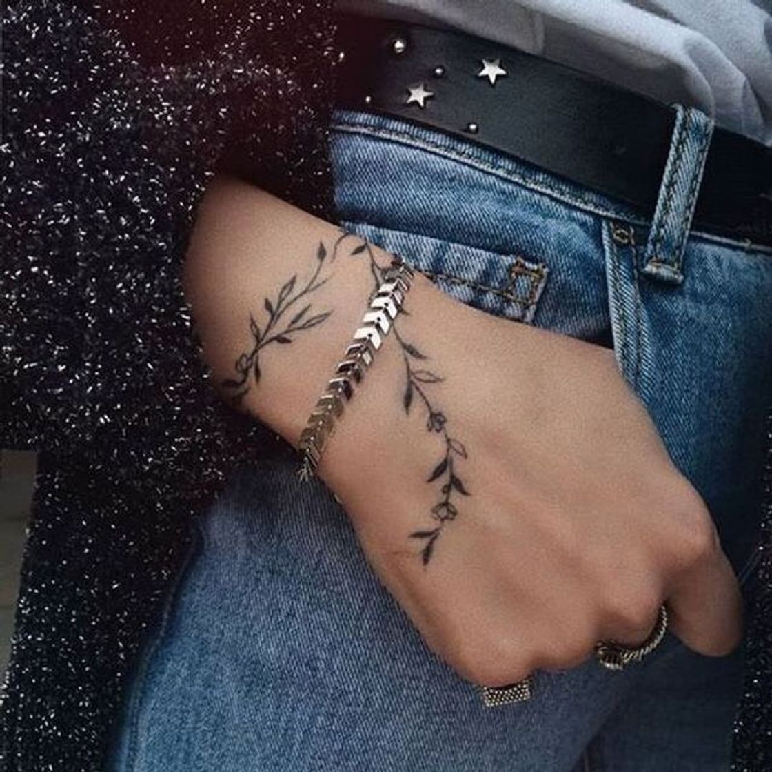 Fashion Tattoo na mão ✨