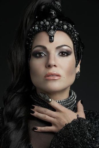 Evil Queen (Regina Mills) 👸🏻🖤