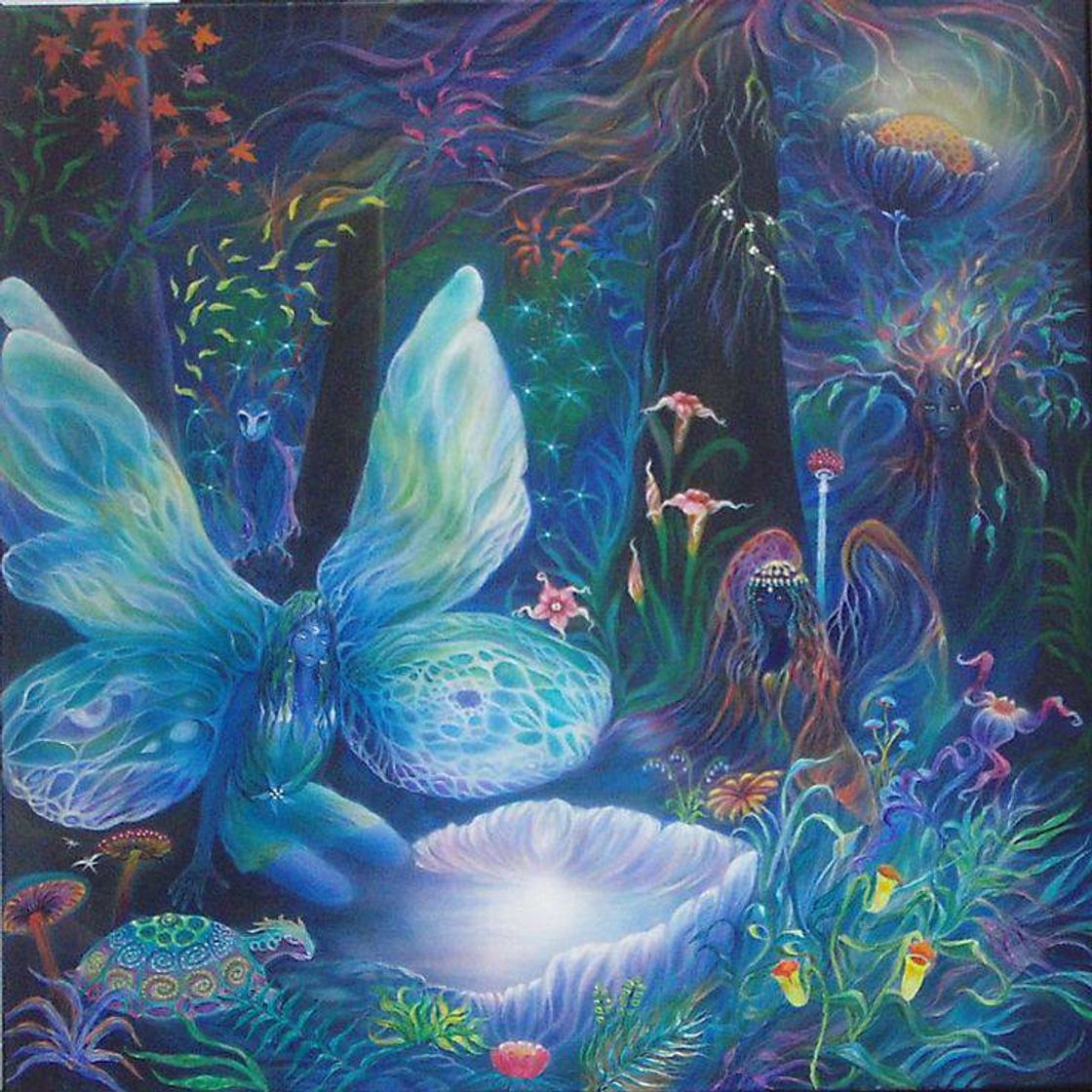 Social ladies of the forest