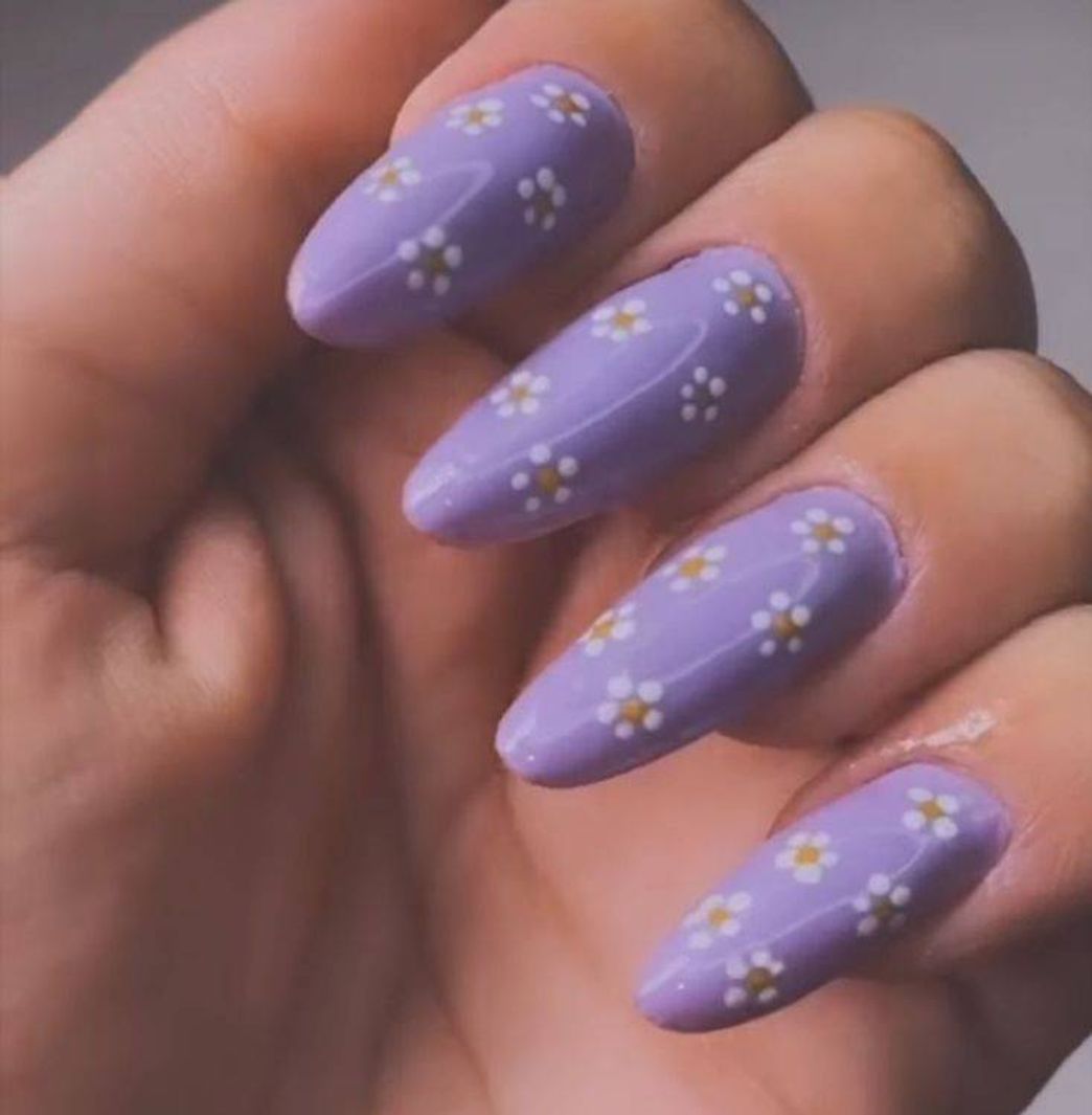 Moda Inspiração de unhas lilás