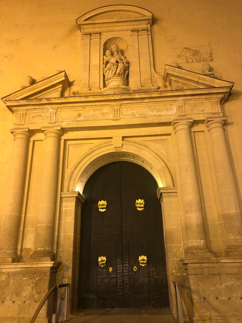 Restaurants Concatedral de San Nicolás de Bari