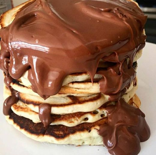 PANCAKES WITH NUTELLA