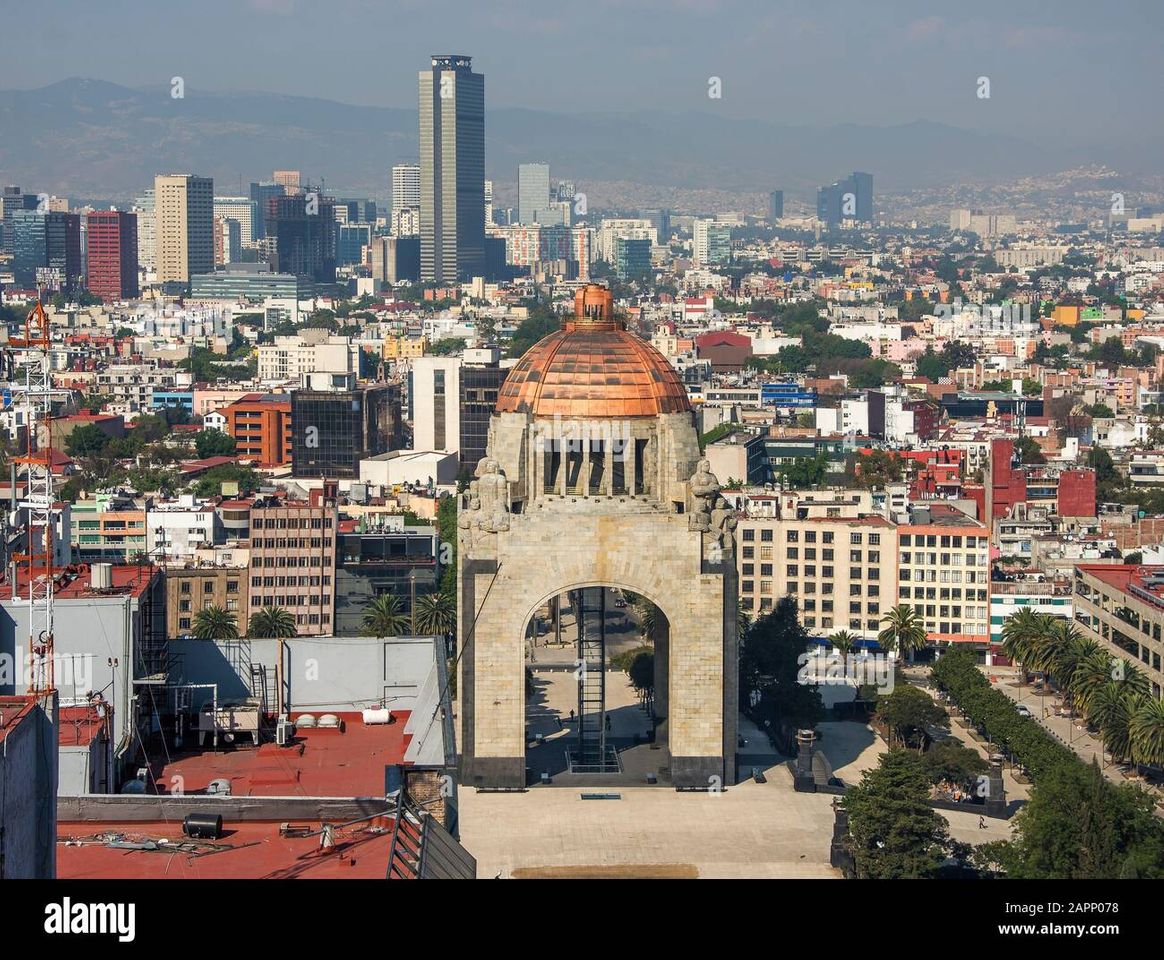 Lugar Monumento a la Revolución