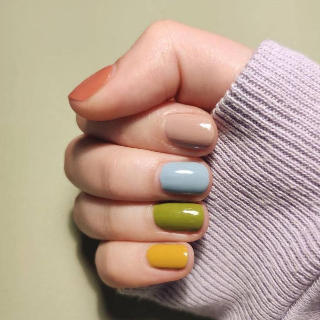 Moda Unhas Coloridas 