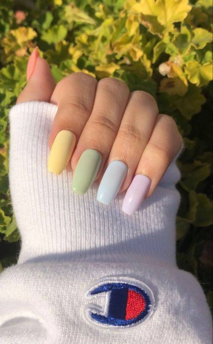 Moda Pastel Nails 