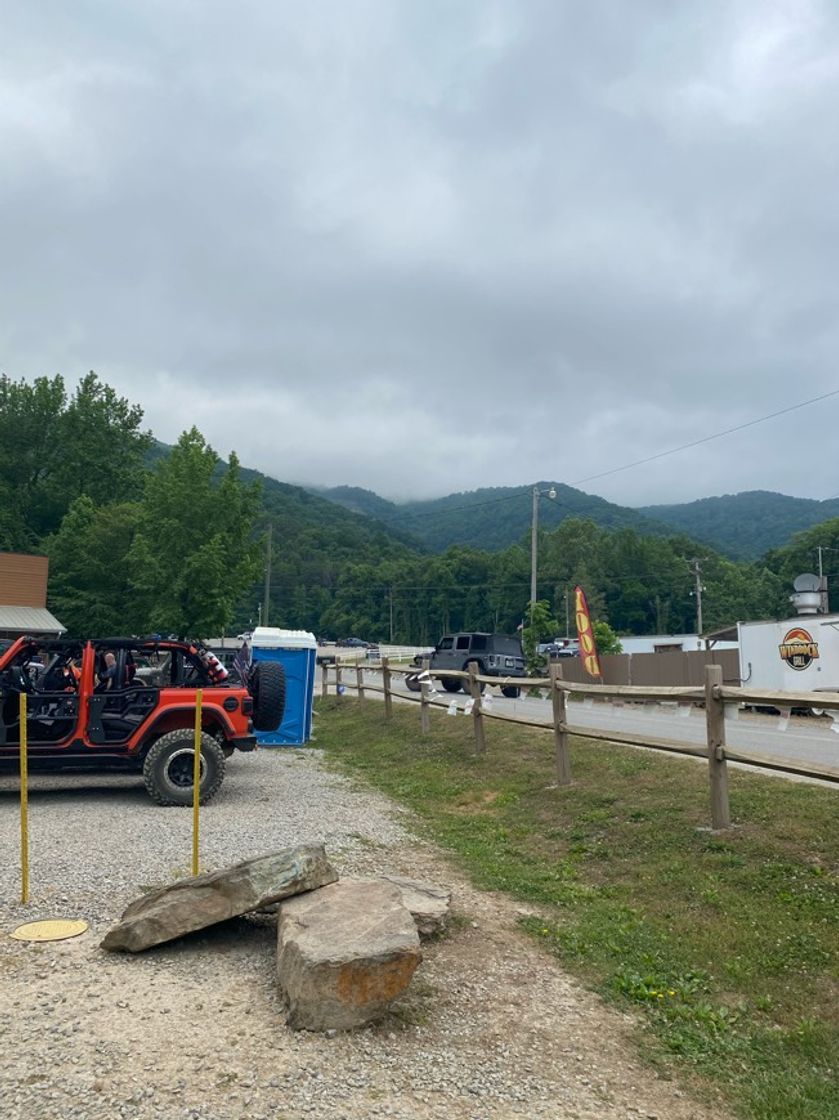 Place Windrock Park Campground