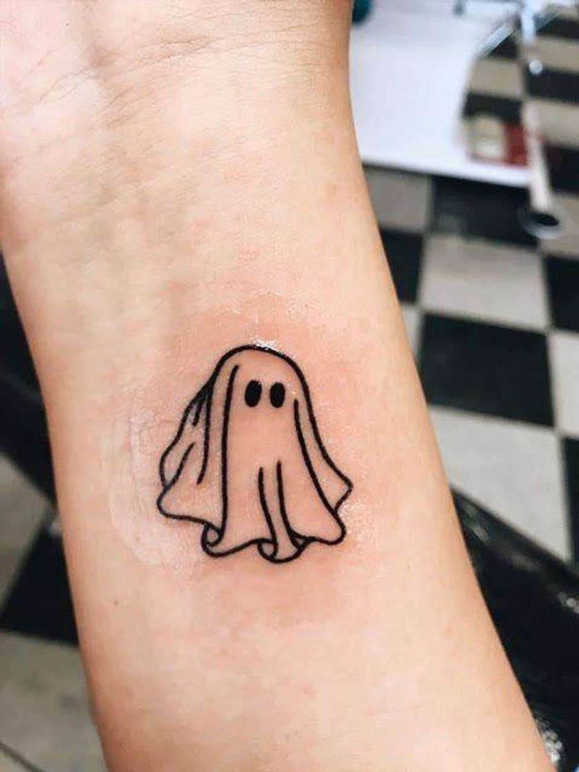 Fashion • tatuagens de fantasma 