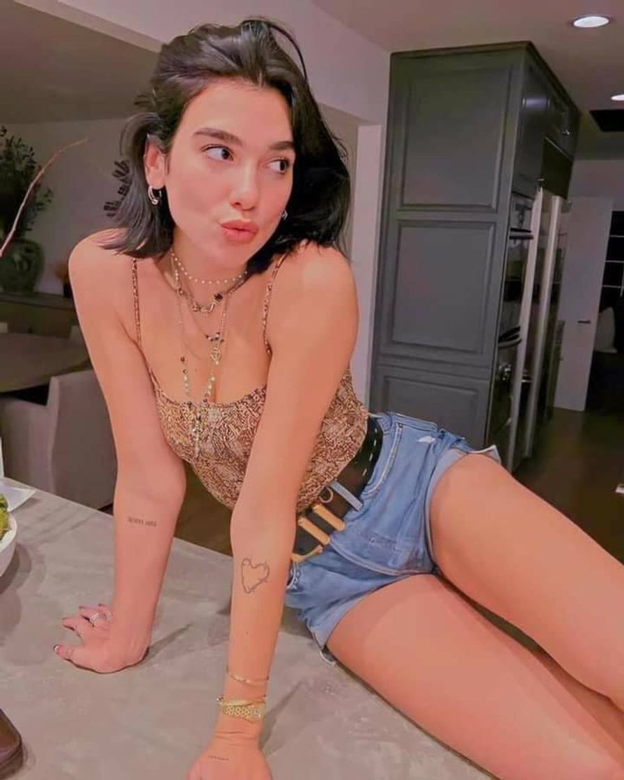 Moda Dua lipa 