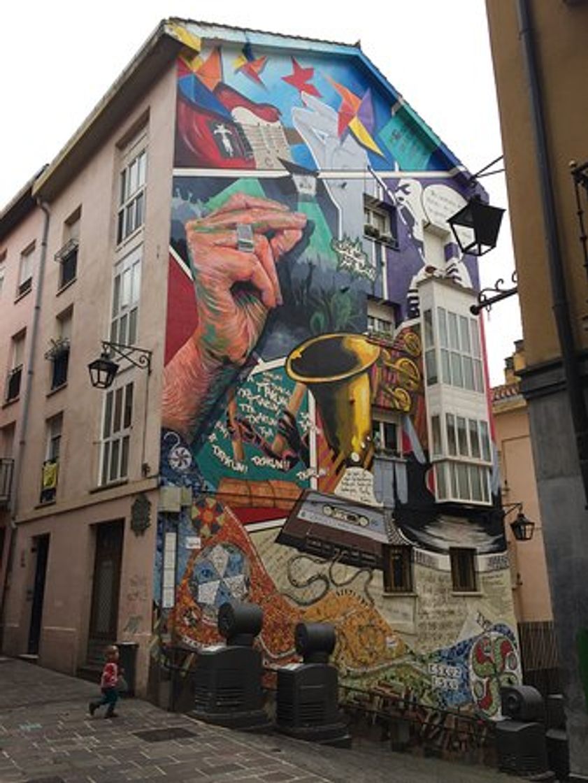 Lugar Mural Eskuz esku