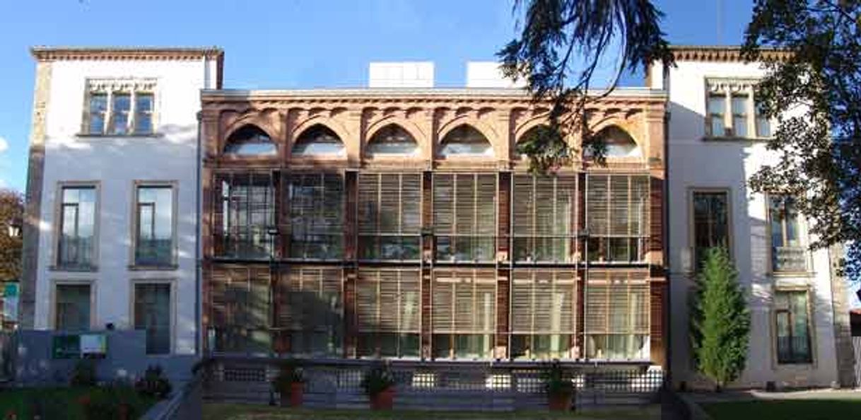 Place Centro Cultural Montehermoso Kulturunea