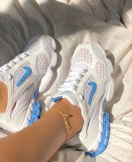 Nike Branco e Azul (Feminino)💫