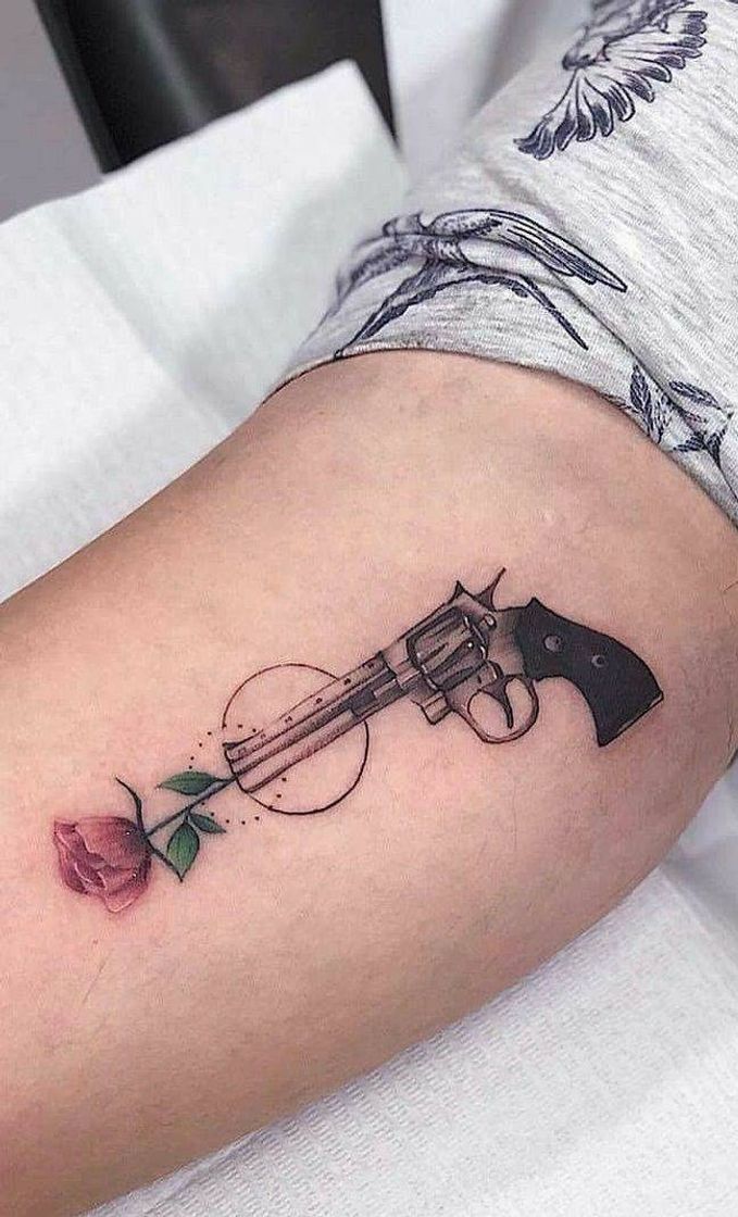 Social Tatuagem estilosa arma 