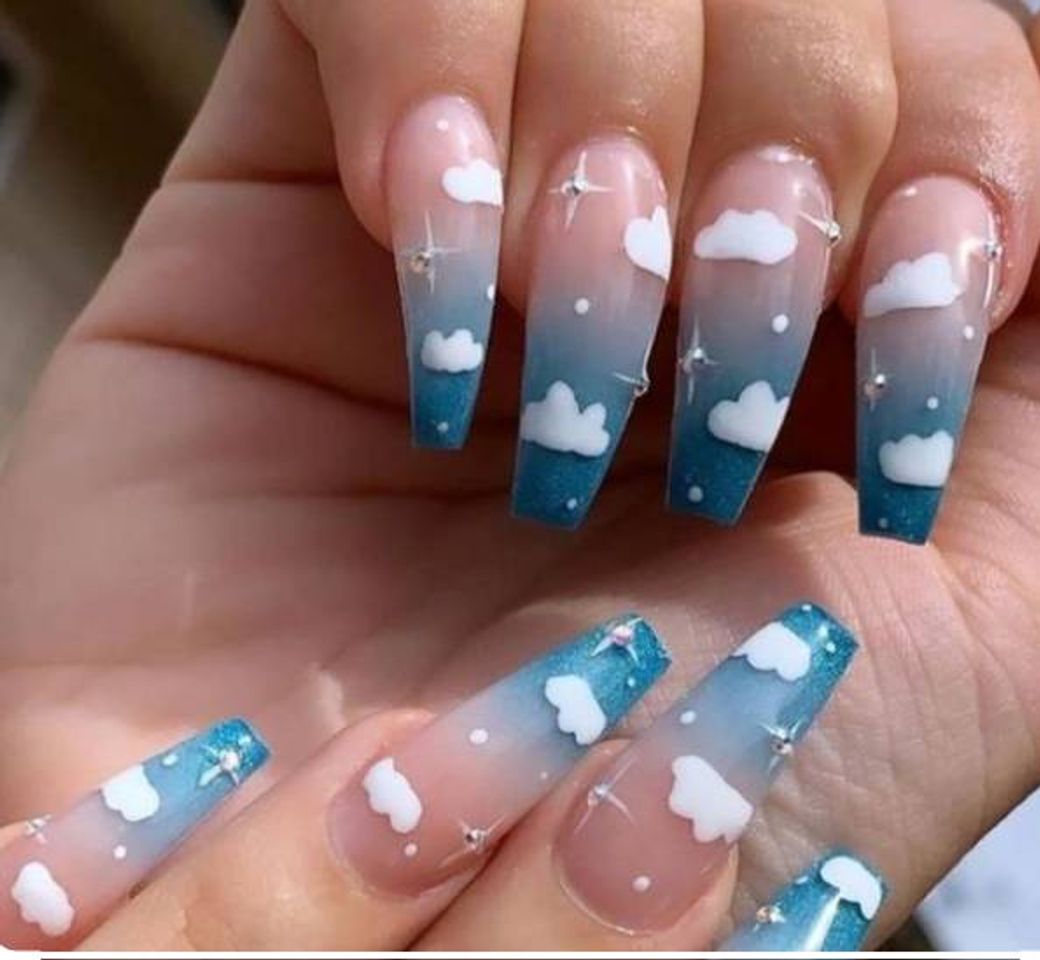 Moda Unhas inspiradas no céu💙