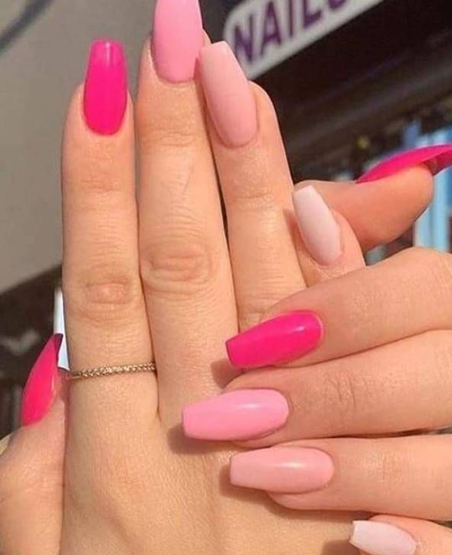 Moda Unhas em tons de rosa🌸