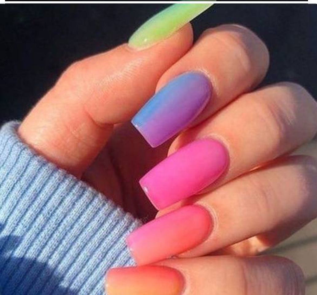 Moda Unhas coloridas✨