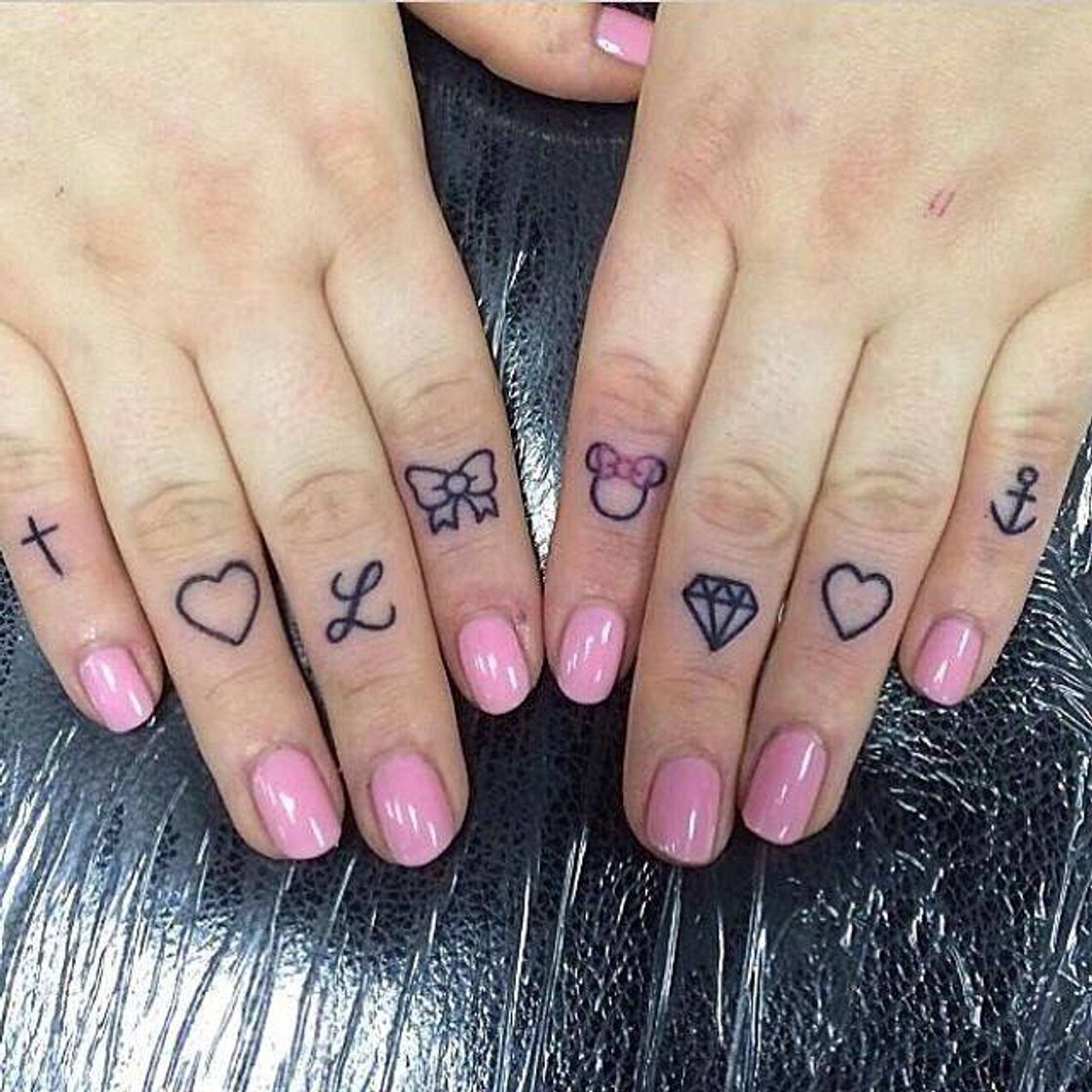 Fashion Tatuagem feminina 👑