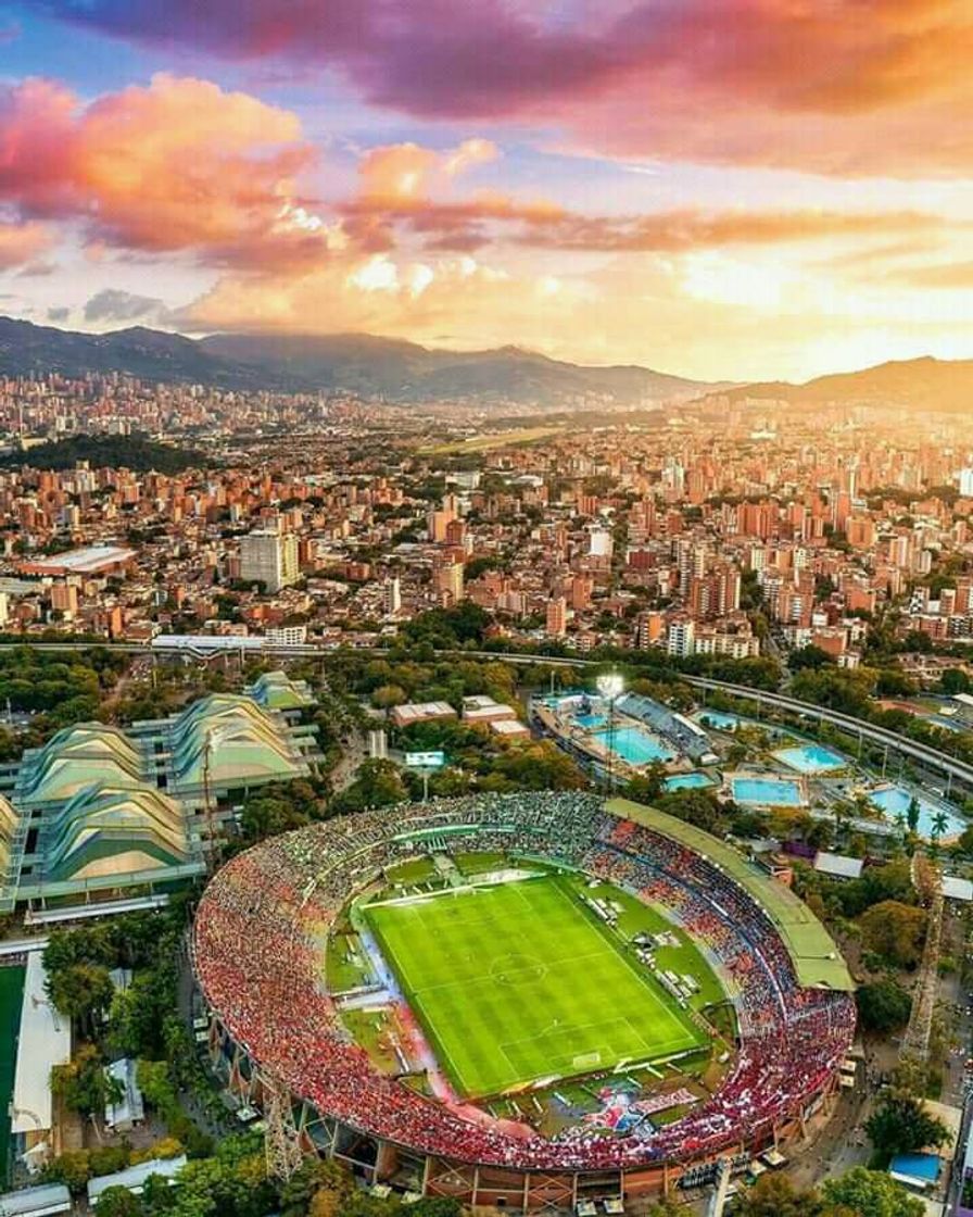 La hermoasa ciudad Medellín. 