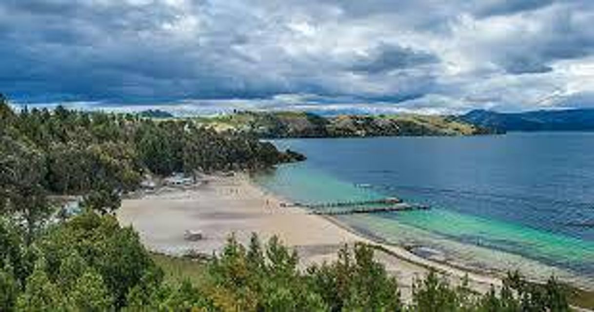 Laguna de tota,  bello lugar para viajar en Colombia. 