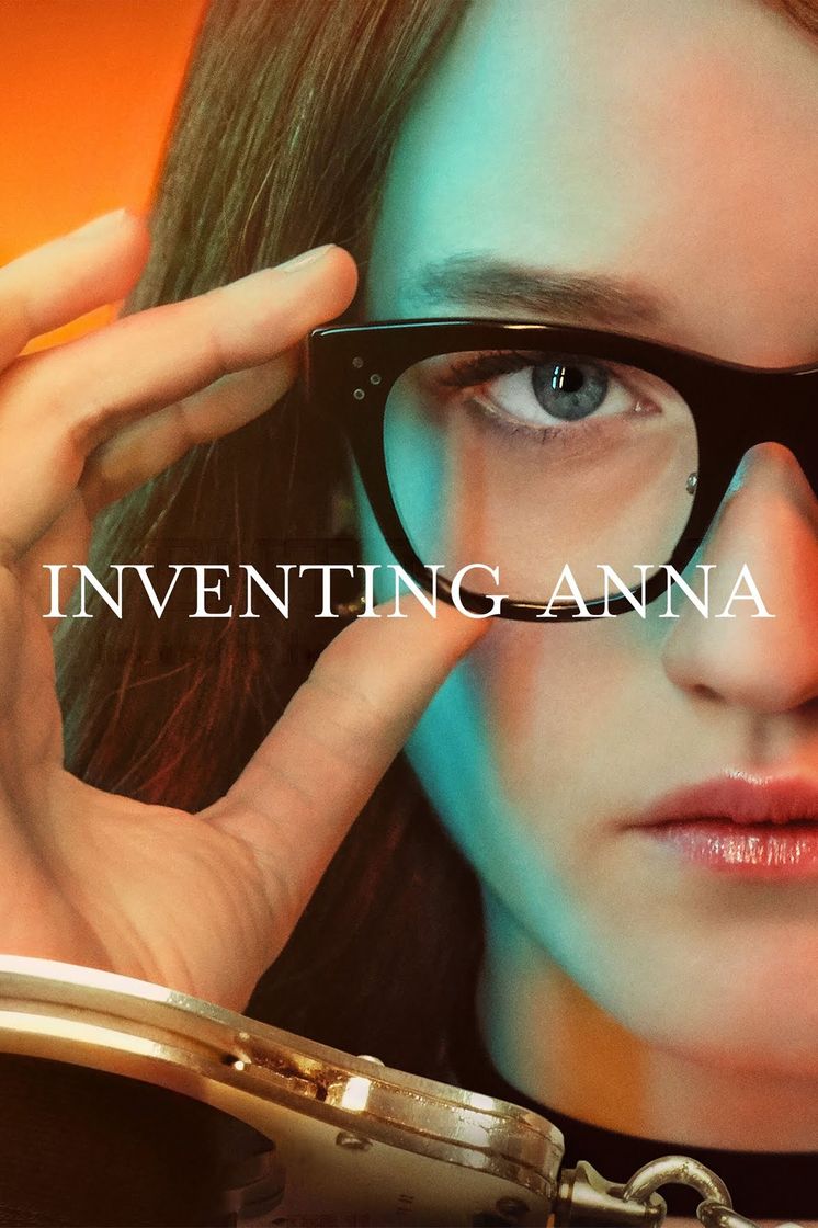 Moda Inventing Anna 