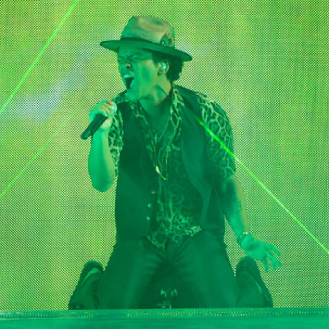 Music Bruno Mars Performs 'Gorilla' at the 2013 Video Music Awards | MTV ...