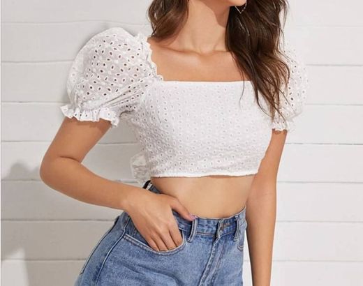 Cropped branco babado 