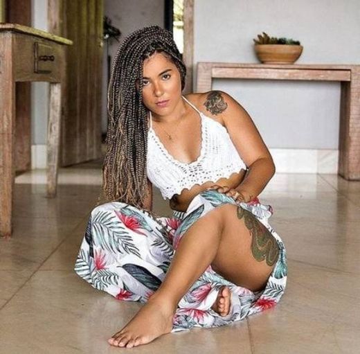 Cabelo afro, cachos e tranças: conheça minas que exalta