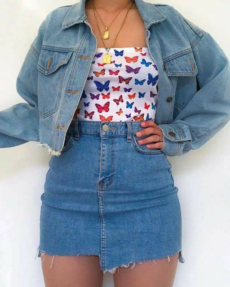 Social look com estampa de borboleta