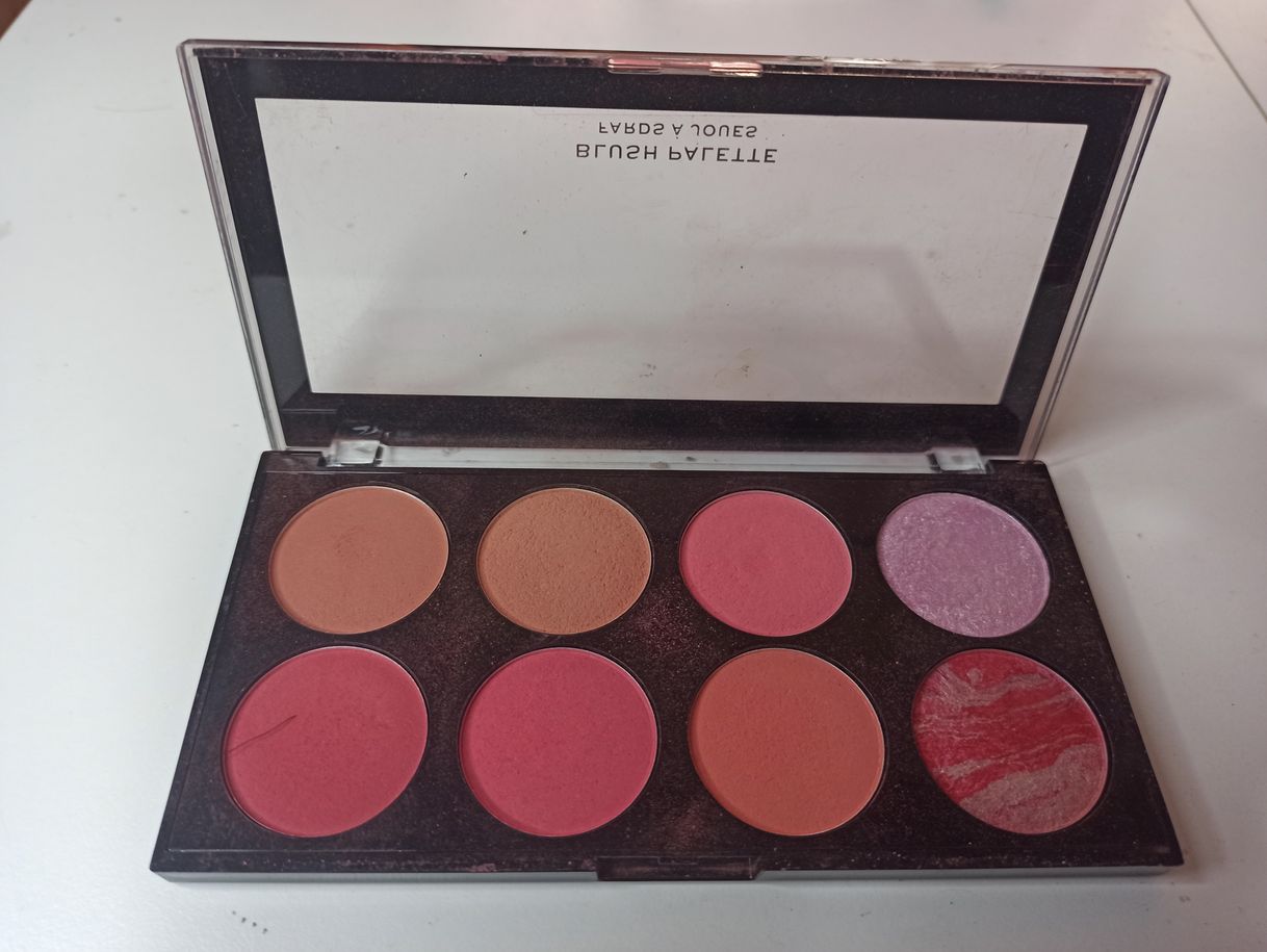 Productos ULTRA BLUSH PALETTE SUGAR AND SPICE Makeup Revolution