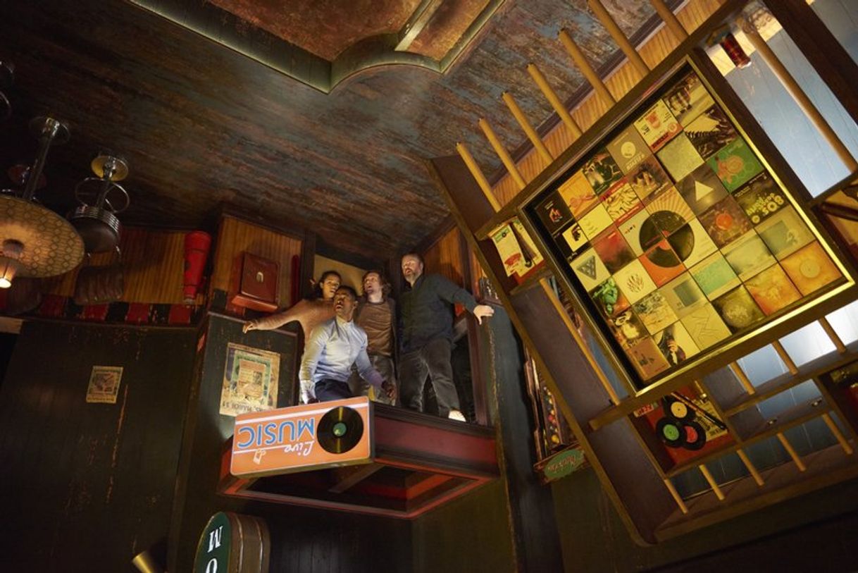 Social Escape Room