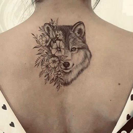 tatuagem de lobo. 🖤
