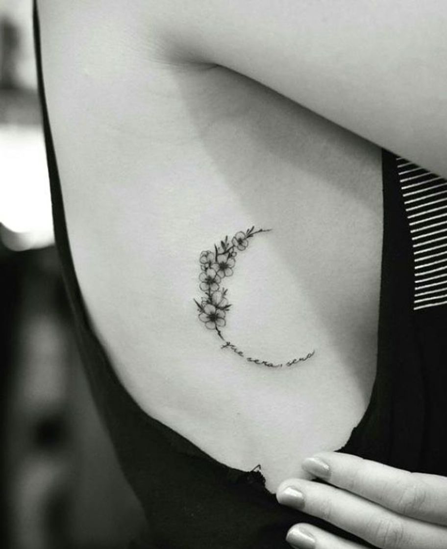 Fashion tatuagem lua 🌙