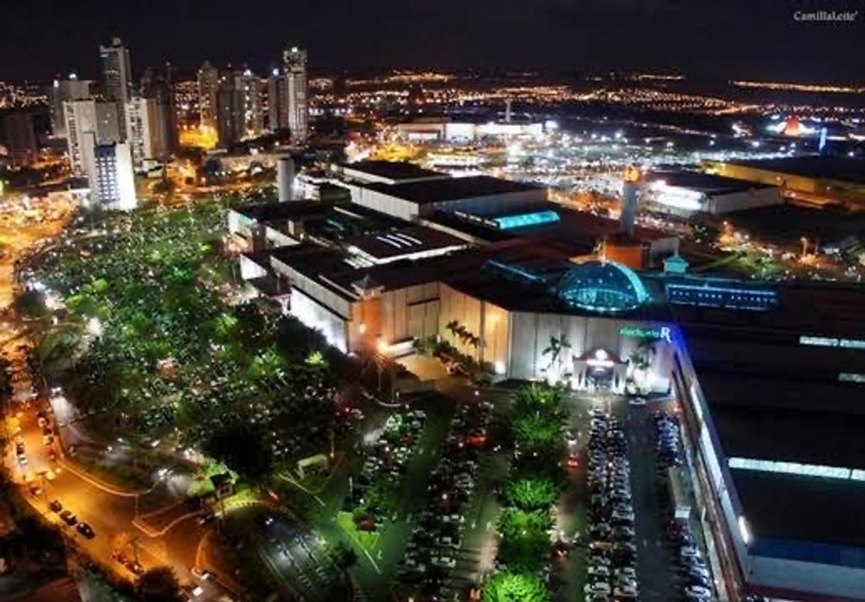 Place Flamboyant Shopping Center