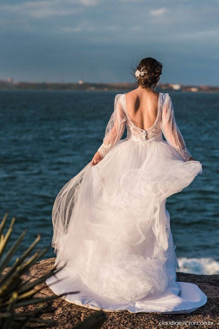 Moda Tendências  de vestidos para NOIVAS 2020/2021