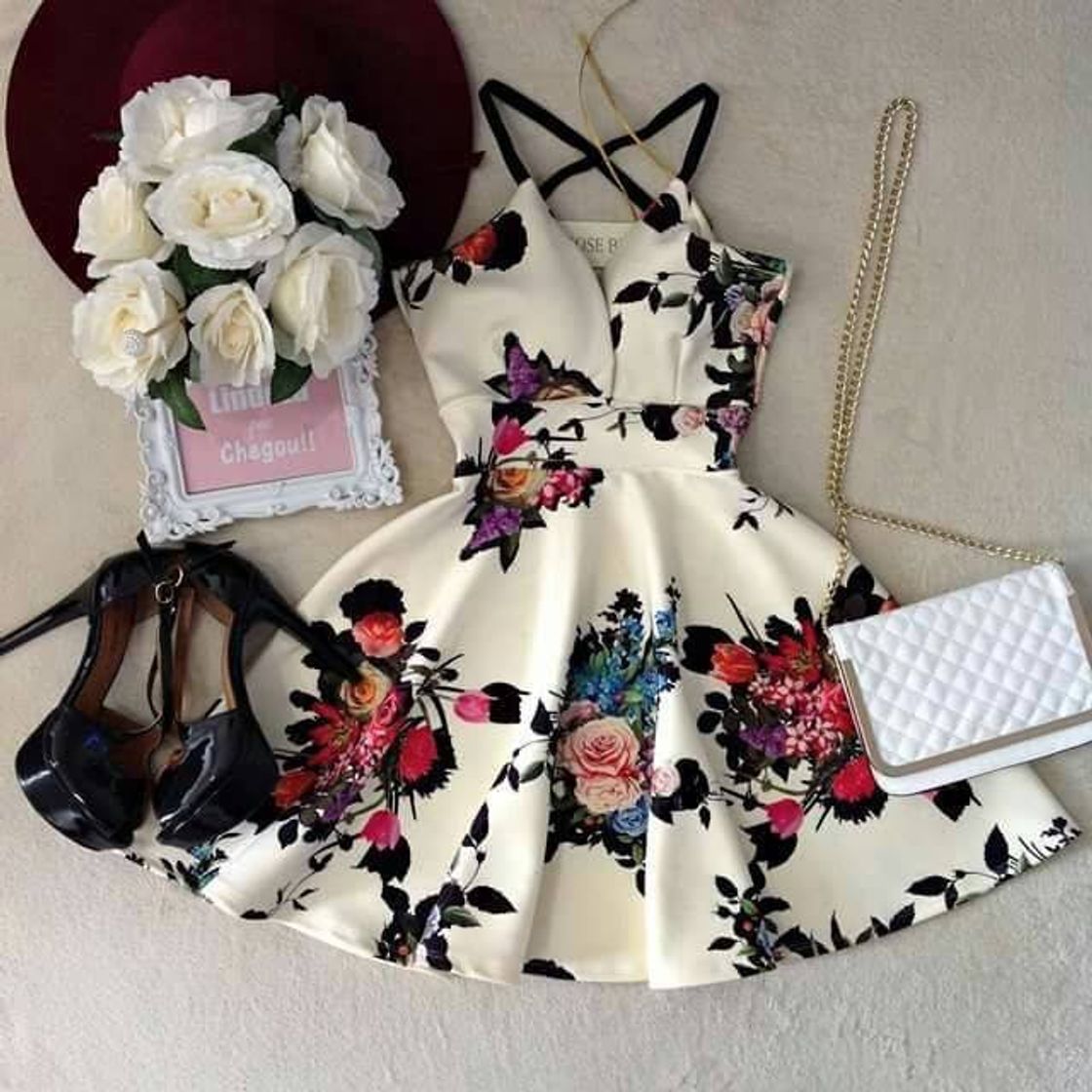 Fashion Look 🌹🌸🌹🌸👗👜