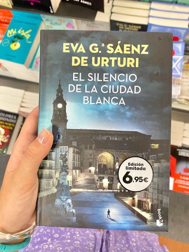 El silencio de la ciudad blanca - Eva G. Sáenz de Urturi 