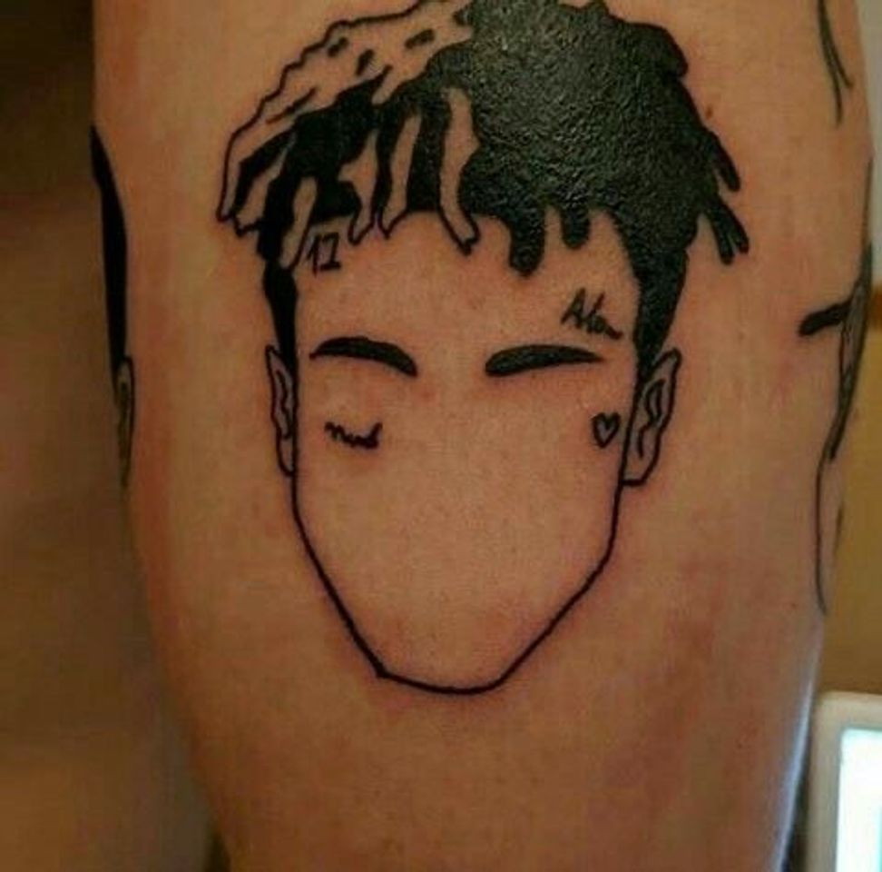 Fashion tatto em homenagem ao rei xxxtentacion