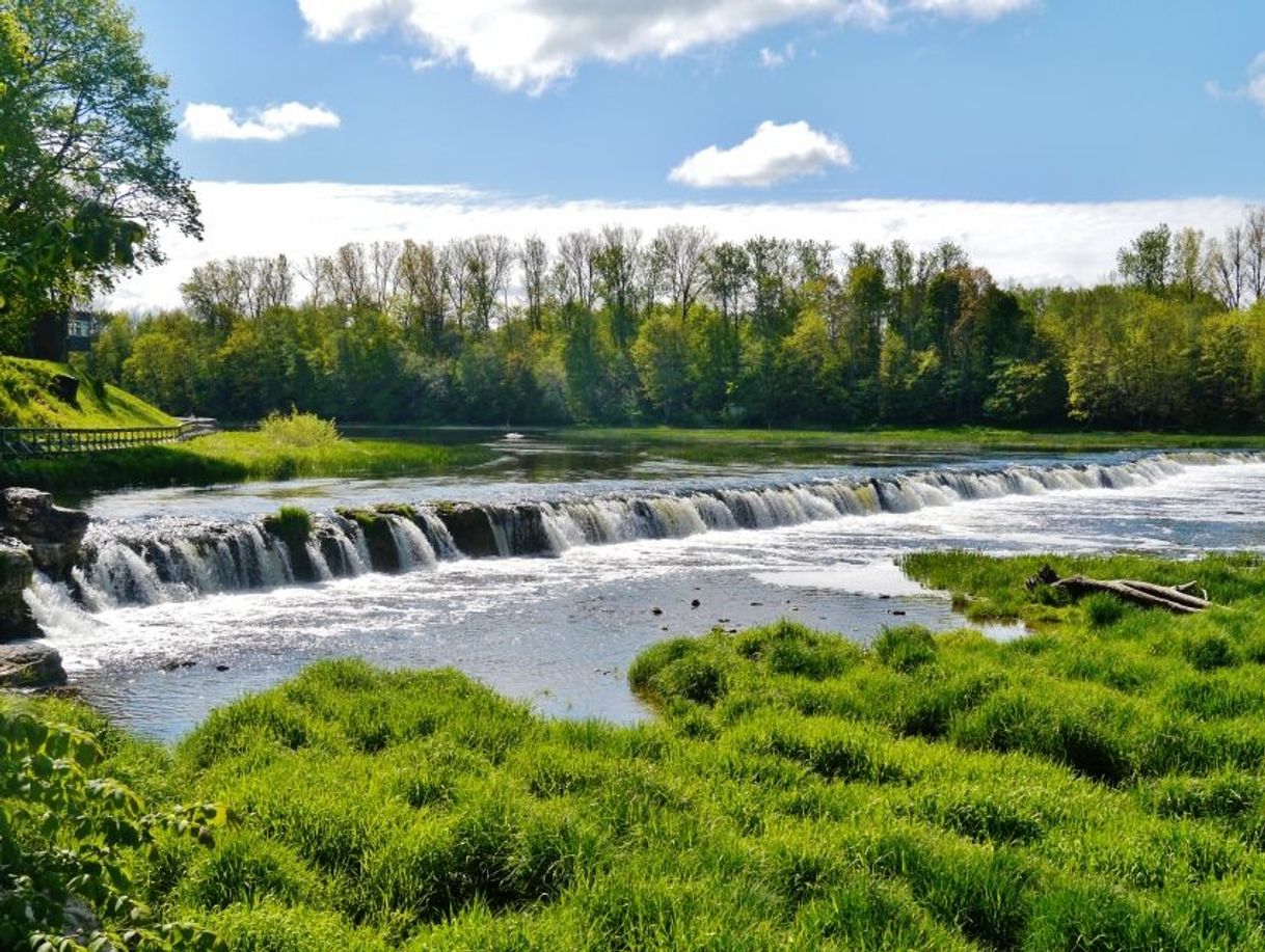 Places Venta waterfall