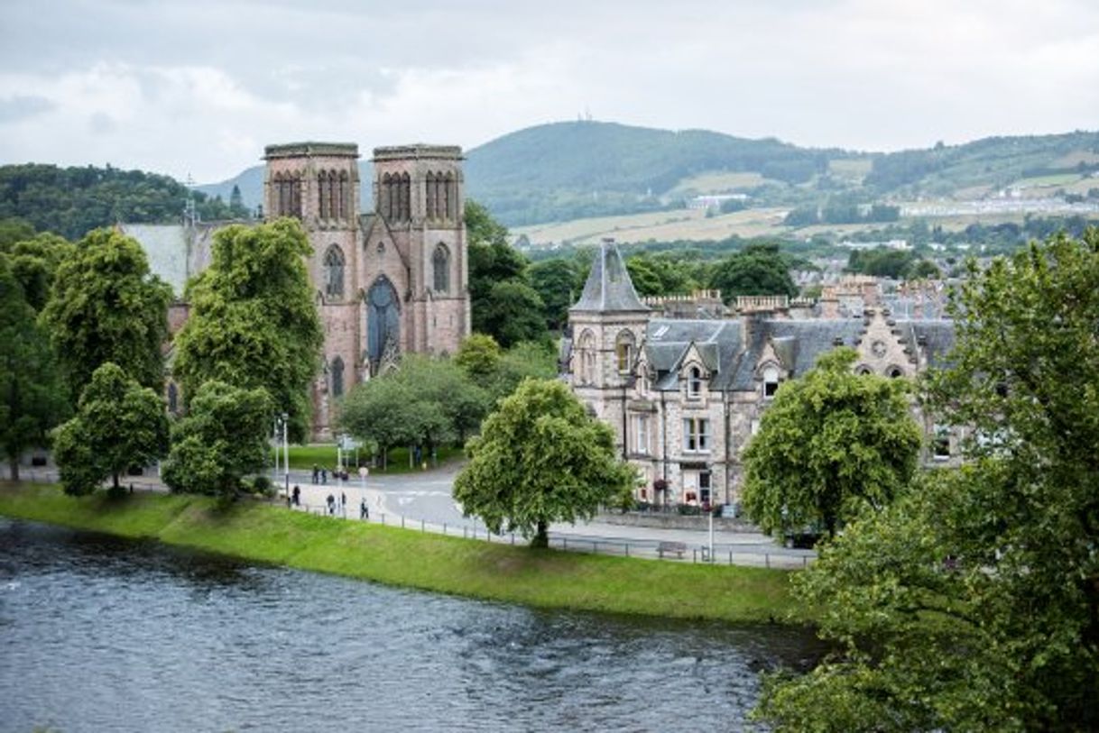 Place Inverness Cathedral