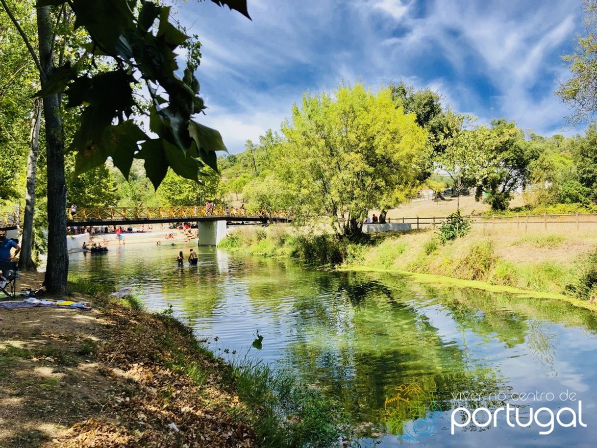 Lugar River beach Olhos de Água