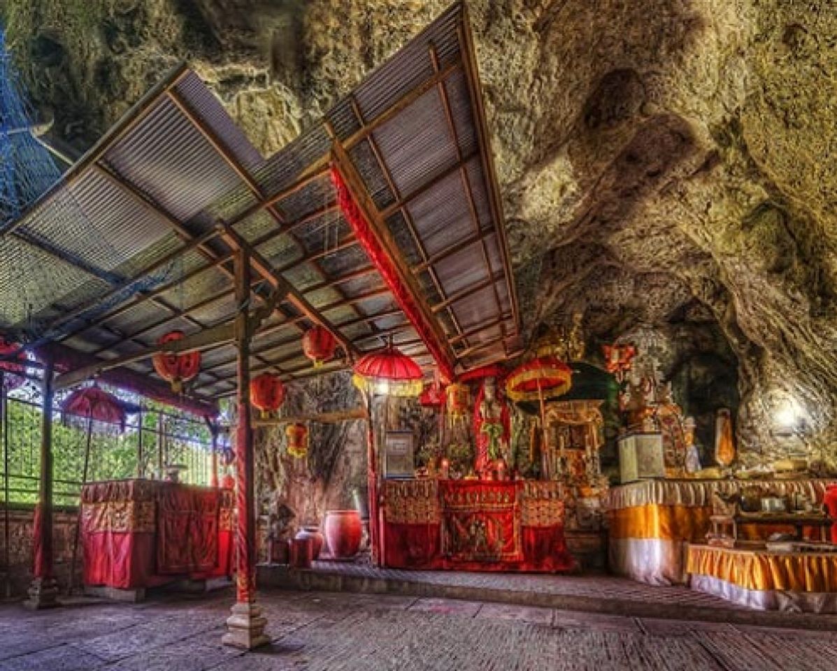 Lugares Goa Giri Putri Temple