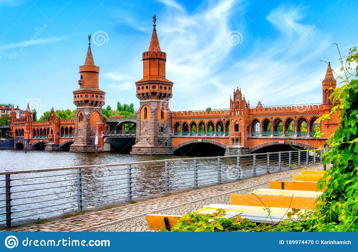 Place Oberbaumbrücke