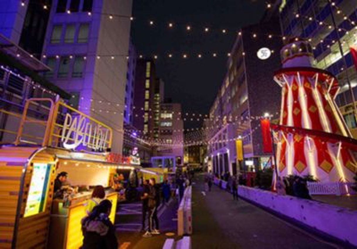 Place Selfridges Christmas Market on the Mews