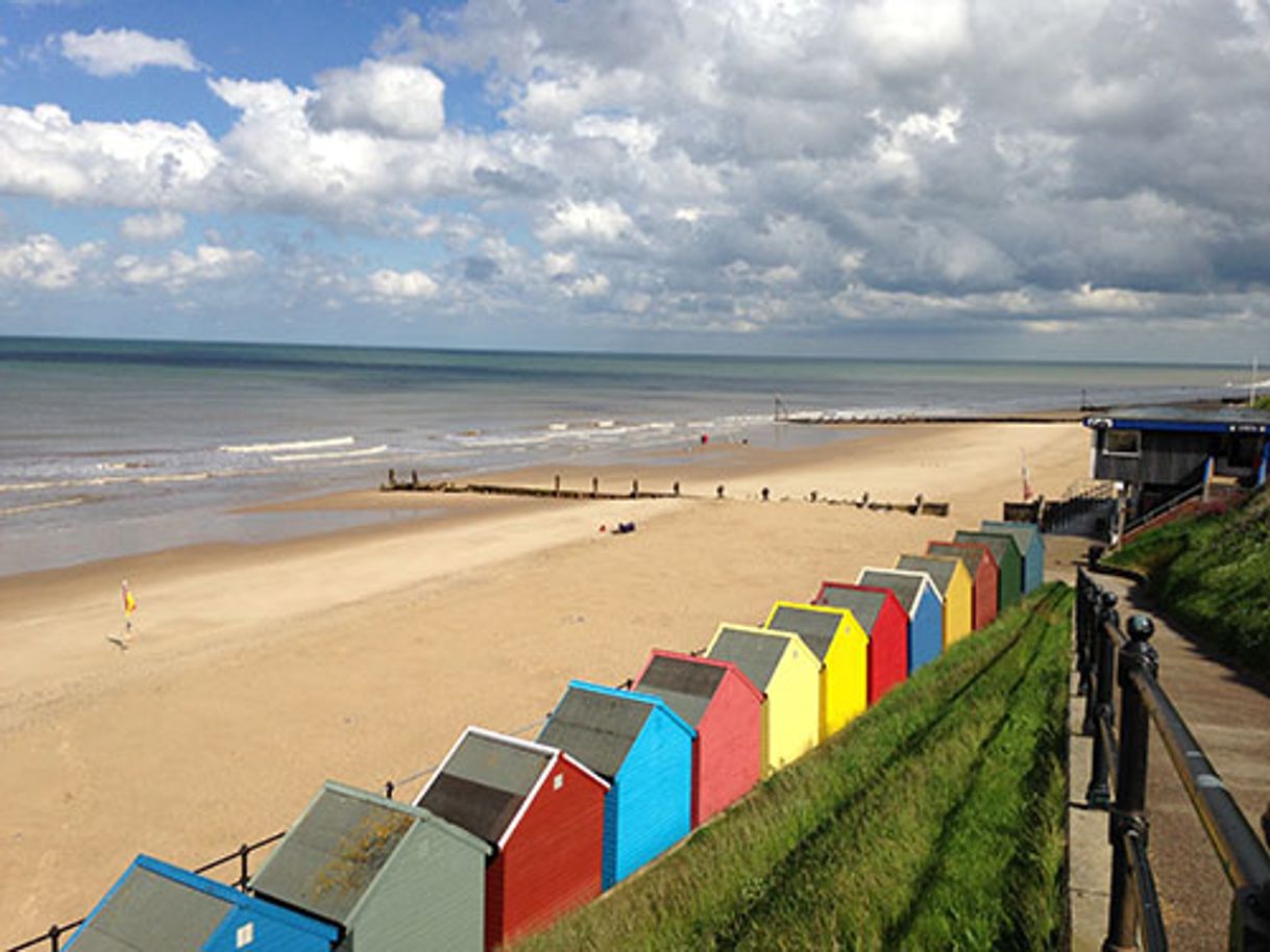 Place Mundesley Beach