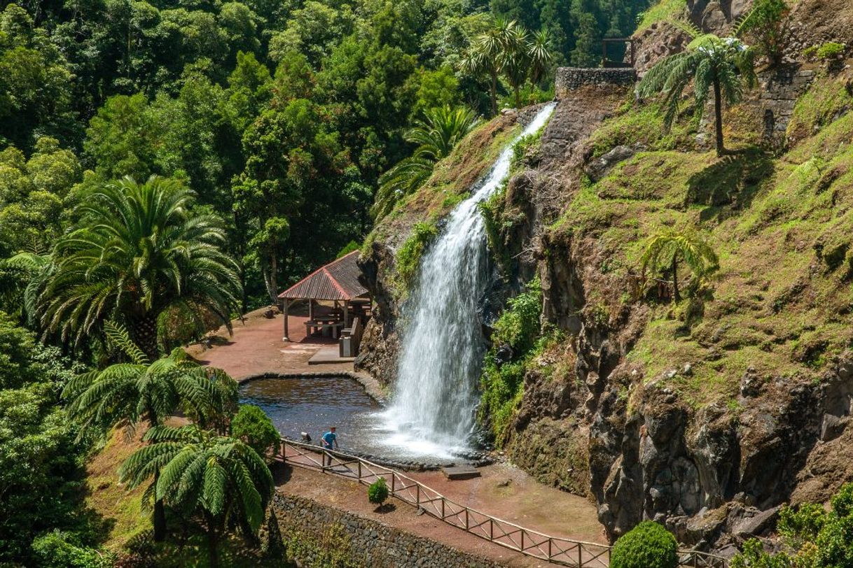 Lugar Ribeira dos Caldeirões