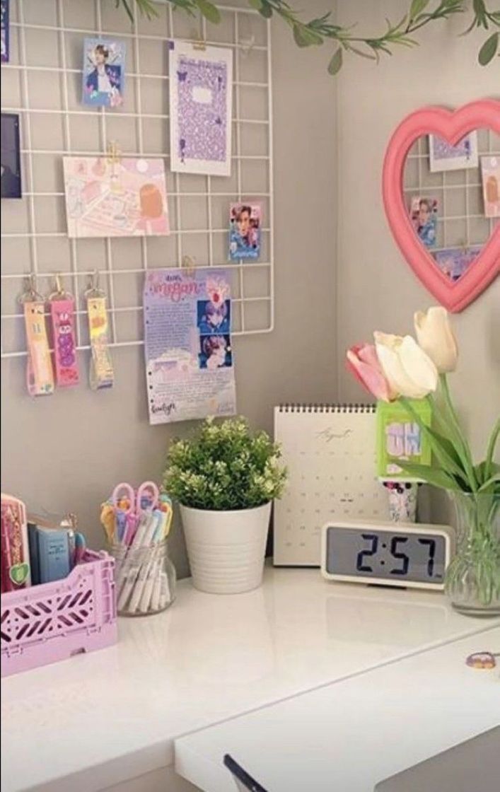 Social cute bedroom