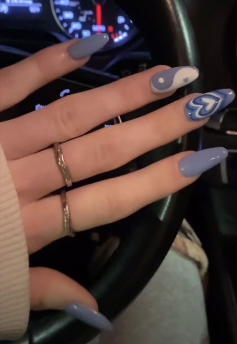 Social cute blue nail 