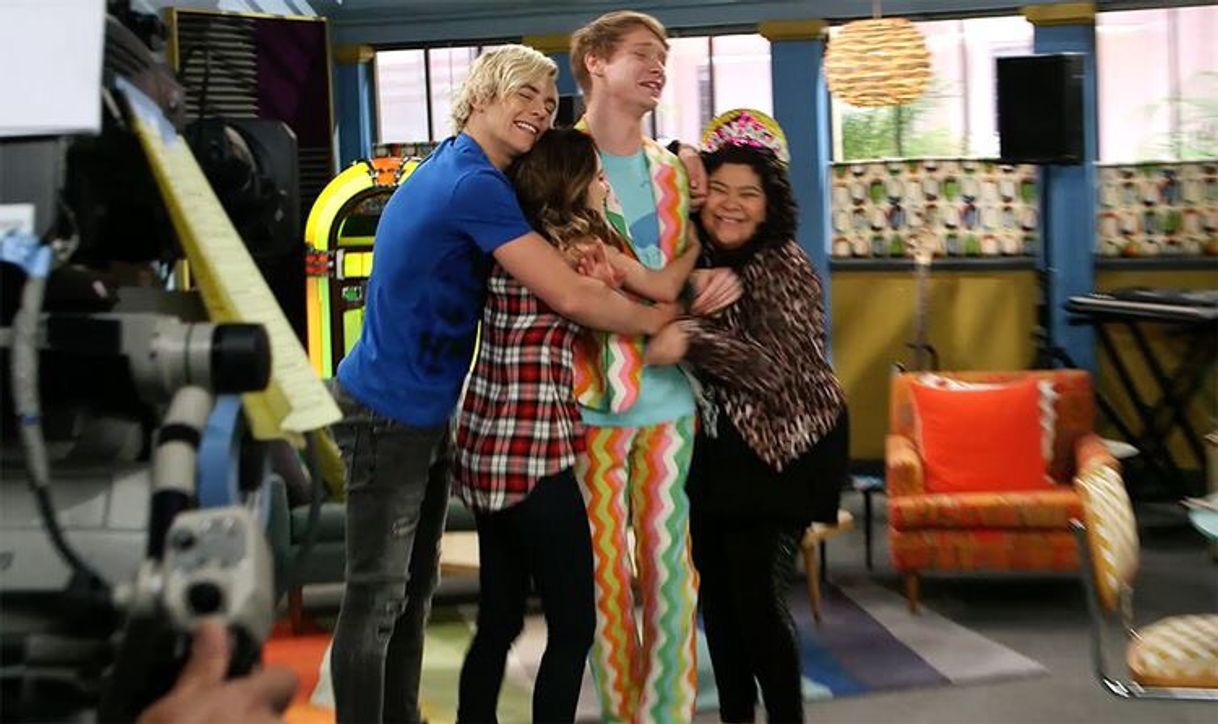 Fashion Austin & Ally